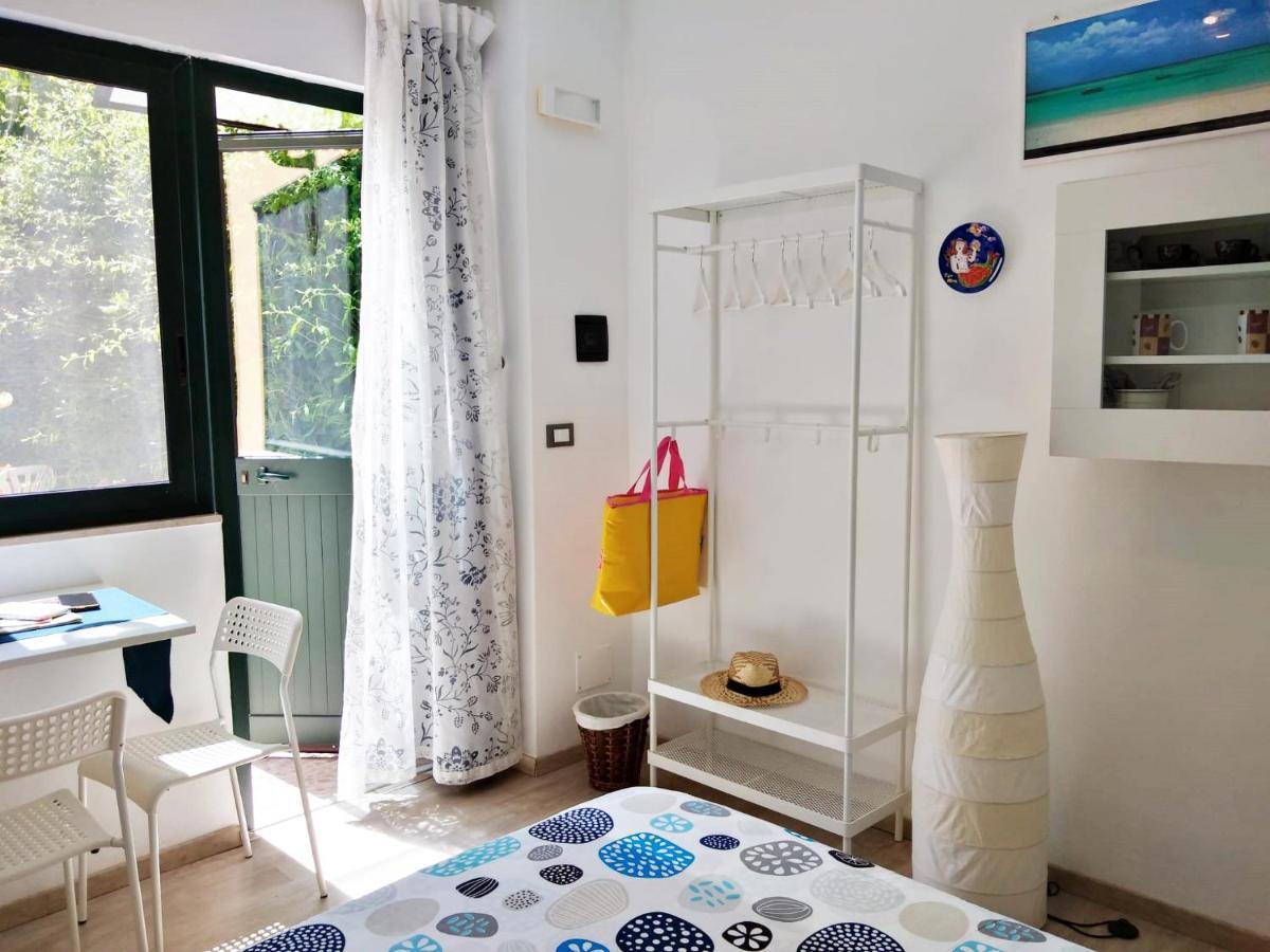 Il Giardino Di Laura Private Rooms Mondello Εξωτερικό φωτογραφία