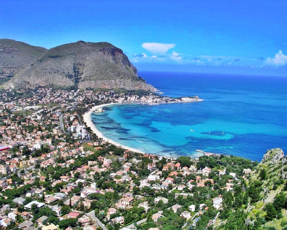 Il Giardino Di Laura Private Rooms Mondello Εξωτερικό φωτογραφία